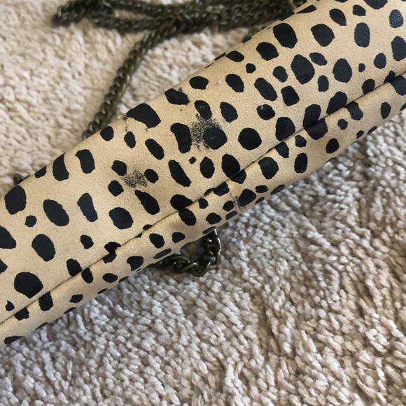 Leopard crossbody clutch - Picture 3 of 3